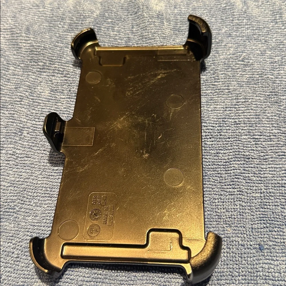 Otterbox DEF 7131A Holster Swivel Belt Clip Black Fits Defenders, like New